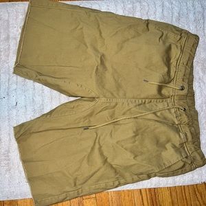 Public Opinion Camouflage Shorts Size XL
